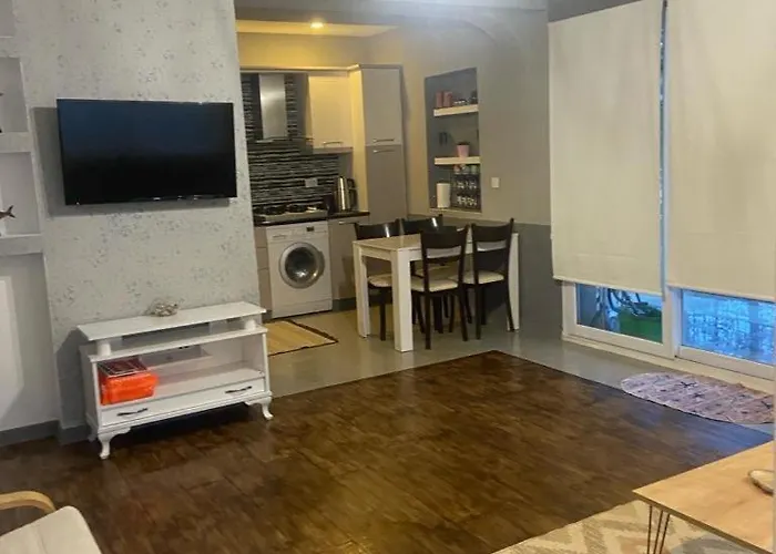 Deniz Manzarali Full Esyali Apartamento